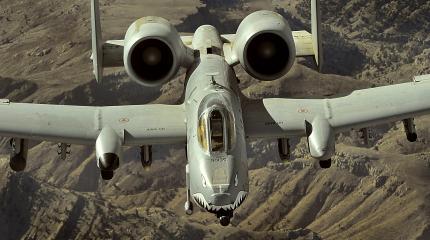 Опять мимо: A-10 «Тандерболт» угробил два отделения спецназа США под Табкой Опять мимо: A-10 «Тандерболт» угробил два отделения спецназа США под Табкой