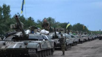 В направлении Первомайска и Петровки движутся подразделения тяжёлой техники карателей и «Грады» В направлении Первомайска и Петровки движутся подразделения тяжёлой техники карателей и «Грады»