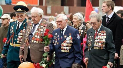 Удостоенные Славы, жили скромно ветераны…