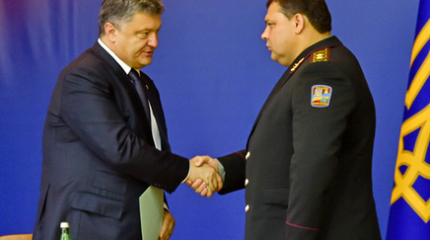 Порошенко направил силы разведки против России Порошенко направил силы разведки против России