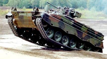 Киев перебрасывает на Донбасс немецкие БМП «Marder» Киев перебрасывает на Донбасс немецкие БМП «Marder»