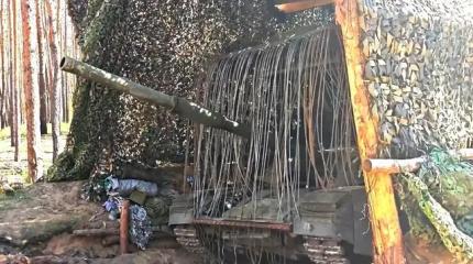 Цель на расстоянии в 10 километров уничтожил экипаж танка Т-90М "Прорыв"