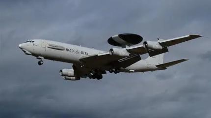 «Летающий дед»: НАТО шпионит за Калининградом с музейных самолётов