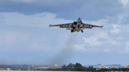 Русская авиация разгромила подкрепление ИГИЛ на пути в Пальмиру Русская авиация разгромила подкрепление ИГИЛ на пути в Пальмиру