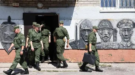 Смогли бы наши сдержать атаки ВСУ под Курском при срочной службе в 2 года?