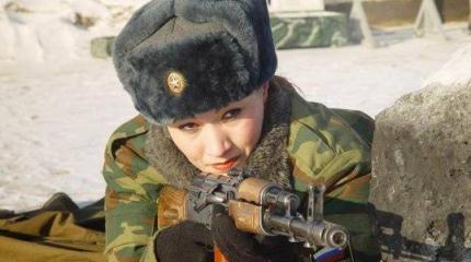 В Краснодарском гарнизоне треть женщин-военных служат в спецназе