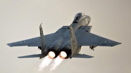 Израиль готовит молниеносную атаку против Сирии и Ливана Израиль готовит молниеносную атаку против Сирии и Ливана