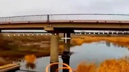 Российские дроны взорвали заминированный ВСУ мост