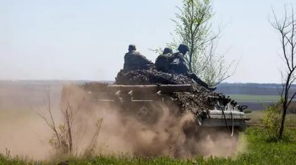 «Взять Теткино 15 мая, потом бросок на Рыльск и Льгов» «Взять Теткино 15 мая, потом бросок на Рыльск и Льгов»