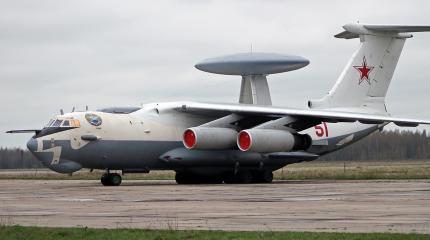 Русский А-50 на авиабазе Хмеймим: зачем самолёты ДРЛО перебрасывают в Сирию Русский А-50 на авиабазе Хмеймим: зачем самолёты ДРЛО перебрасывают в Сирию