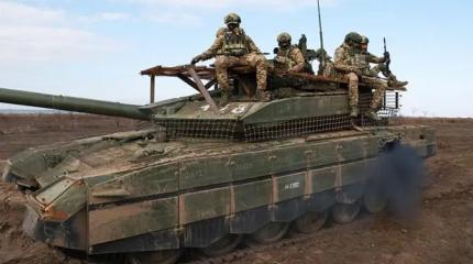 Танки на СВО: «Армата» сдулась, зато «старички» Т-72 и Т-80 дерутся хорошо Танки на СВО: «Армата» сдулась, зато «старички» Т-72 и Т-80 дерутся хорошо