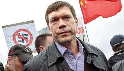 Царев: «гумпомощь» Киева Донбассу состоит в бомбах и снарядах Царев: «гумпомощь» Киева Донбассу состоит в бомбах и снарядах