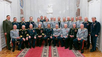 Ветераны Вооруженных сил обретут свой праздник и знак отличия Ветераны Вооруженных сил обретут свой праздник и знак отличия