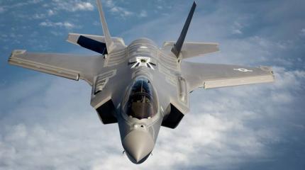 Истребитель F-35 сведет боевую мощь США к нулю Истребитель F-35 сведет боевую мощь США к нулю