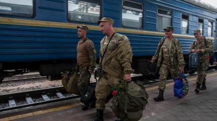 Кровавая месть: поезд ветеранов АТО обстреляли Кровавая месть: поезд ветеранов АТО обстреляли