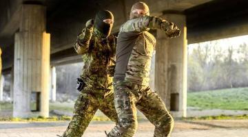 Как победить в уличной драке и защитить себя: приемы самообороны спецназа