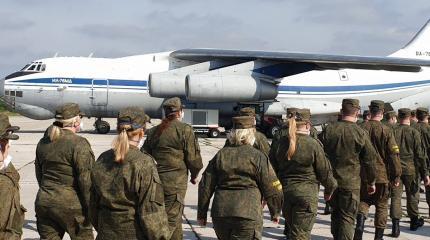 Минобороны перебросило военных и технику в Красноярск для борьбы с COVID