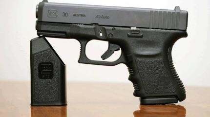 Субкомпактный пистолет Glock 30, под крупнокалиберный патрон .45 ACP