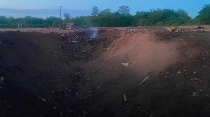 Опубликовано фото траншеи, прорытой рухнувшим Су-24М ВСУ