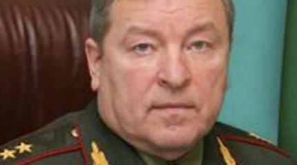 Лукашенко освободил Жадобина от должности министра обороны Лукашенко освободил Жадобина от должности министра обороны