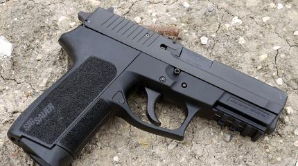 Пистолет SIG-Sauer SP 2022