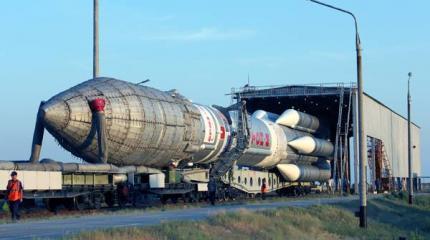 ВКС РФ приняли на вооружение новый космический аппарат ВКС РФ приняли на вооружение новый космический аппарат