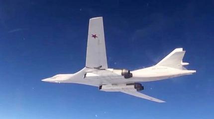 Российские ракетоносцы провели в воздухе 12 часов