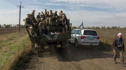 У Станицы Луганской ополчение готово к отводу сил, Киев - к наступлению