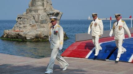Праздник ВМФ не помеха: в Крыму проходят учения Праздник ВМФ не помеха: в Крыму проходят учения
