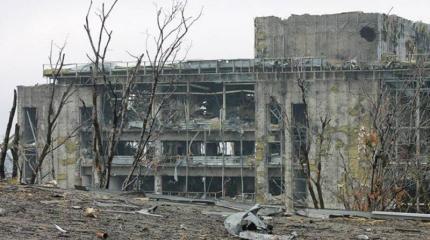 Мэрия Донецка: Аэропорт под полным контролем ополченцев Мэрия Донецка: Аэропорт под полным контролем ополченцев