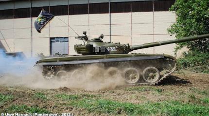 Гусеницы русской бронетехники рвут швейцарскую землю или Как развлекаются на танковом фестивале в Фулле Гусеницы русской бронетехники рвут швейцарскую землю или Как развлекаются на танковом фестивале в Фулле