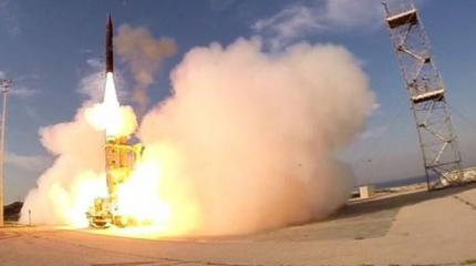 Израильская «Стрела» впервые перехватила баллистическую цель Израильская «Стрела» впервые перехватила баллистическую цель