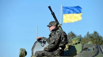 Украинские силовики обстреляли Докучаевск Украинские силовики обстреляли Докучаевск