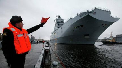 «Мистраль» «Севастополь» спущен на воду во Франции «Мистраль» «Севастополь» спущен на воду во Франции