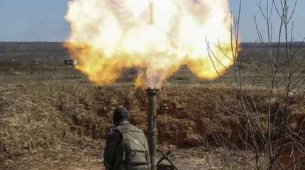 Украинские каратели четыре раза обстреляли территорию ЛНР Украинские каратели четыре раза обстреляли территорию ЛНР