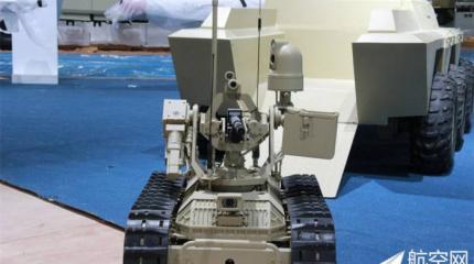 Китай разработал военного робота нового поколения