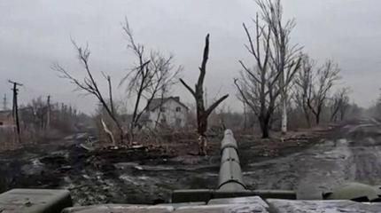 Уничтожение танком Т-72 ВСУ домов мирных жителей показали на видео