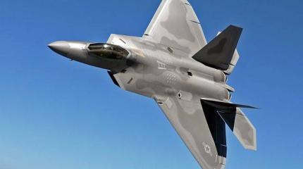 США запугивают КНДР: шесть F-22 Raptor летят в Южную Корею