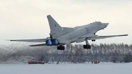 Ту-22М3 Сверхзвуковой дальний бомбардировщик ракетоносец