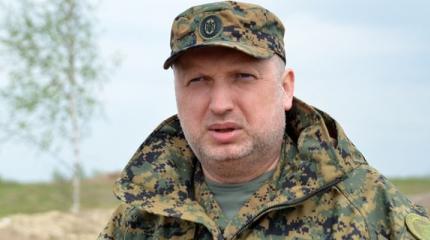 Турчинов заявил, что украинской армии скоро нечем будет воевать Турчинов заявил, что украинской армии скоро нечем будет воевать