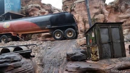 ВКС РФ уничтожили в Сирии 1,2 тысячи автоцистерн-наливняков с контрабандной нефтью ВКС РФ уничтожили в Сирии 1,2 тысячи автоцистерн-наливняков с контрабандной нефтью