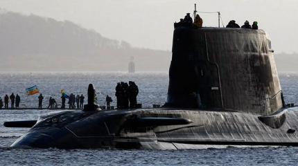 Британские субмарины сошли на берег Британские субмарины сошли на берег