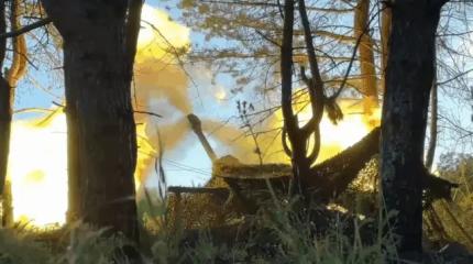 Удар возмездия: расчёт гаубицы «Д-20» уничтожил пункт управления БПЛА ВСУ Удар возмездия: расчёт гаубицы «Д-20» уничтожил пункт управления БПЛА ВСУ
