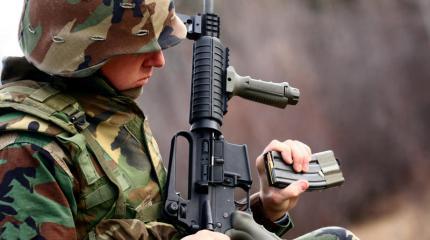 США сплавляют Украине списанное оружие США сплавляют Украине списанное оружие