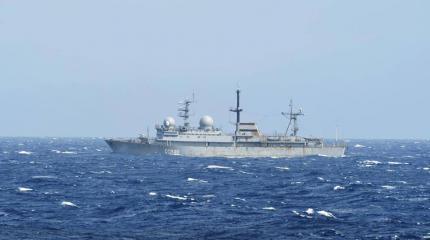 Разведывательный корабль ВМФ РФ заметили неподалеку от базы ВМС США