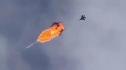 Украинский МиГ-29 врезался в огненное облако