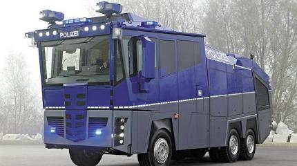 Бронированный водометный спецавтомобиль Water Cannon 10000 Бронированный водометный спецавтомобиль Water Cannon 10000