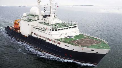 На британском ТВ предложили захватить российское судно «Янтарь»