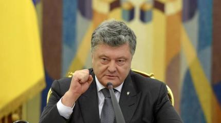 Порошенко пообещал поставку «Кентавров» и БТР-70 в ВМС Украины