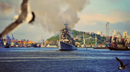 Владивосток принял ВМС Индии Владивосток принял ВМС Индии